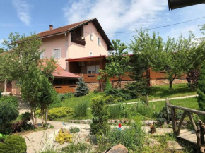 Family friendly apartments with a swimming pool Ostarski Stanovi, Plitvice - 17806